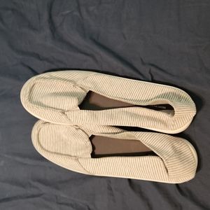 Time and Tru shoes size 11